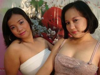  nakedgirls:  Exhibitionismus, Fesselspiele, Pornographie, Rollenspiele, Sexspielzeug, SM-Sex, Spanking, Swinger, Voyeurismus, Live-Dates - BH-Gr&ouml;sse: 