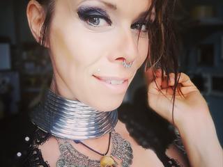 madame yve - Sexy Lady hat Platz unter ihrem Stiefel! - sexcam,chat,