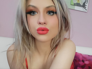 LolitaValerie18 - Blaue Augen,Naturbusen,Echte 18 :)