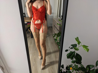  FetishhGoddess:  Dominant, Fesselspiele, Fetisch, Lack und Leder, Oralsex, Rollenspiele, SM-Sex, Spanking - BH-Grösse: B