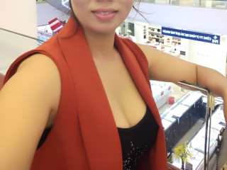  LuxiLuxi18:  Anal-Sex, Gruppensex, Natursekt, Pornographie, Rollenspiele, Sexspielzeug, Spanking, Voyeurismus, Live-Dates - BH-Grösse: B