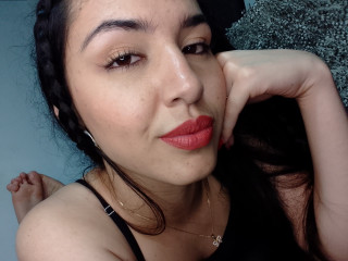  SophieTayllor:  Anal-Sex, Devot, Oralsex, Sexspielzeug, Spanking