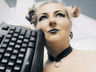  GeileKory:  Anal-Sex, Devot, Natursekt, Sexspielzeug - BH-Grösse: C