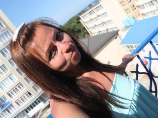  ChristyNutty:  Devot, Lack und Leder, Schlucken, Sexspielzeug, Tattoos - BH-Grösse: B