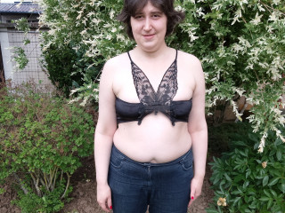 Lucy - Ich freue mich &uuml;ber deinen Besuch in meiner Livecam - sexcam,chat,