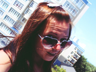 SexiMelissa - Ich möchte hier nur lachen und meine Online-Zeit mit Gentlemen genießen! - sexcam,privat,