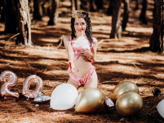  macarou:  Anal-Sex, Fetisch, Oralsex, Outdoor, Rollenspiele, Sexspielzeug, SM-Sex, Spanking, Wachs-Spiele, Live-Dates