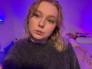 limeCat - Sexy M&auml;dchen mit hei&szlig;em K&ouml;rper, bereit, neue sexy Spiele auszuprobieren. Komm und spiel!