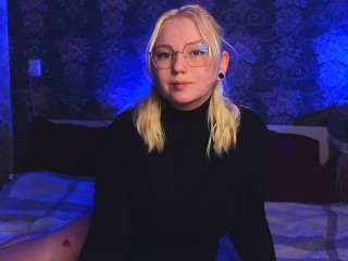  limeCat:  Devot, Gangbang, Natursekt, Rollenspiele, Spanking - BH-Gr&ouml;sse: B