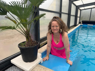  Jasmin vollbusig100dd:  Outdoor, Parkplatz-Sex, Sexspielzeug, Voyeurismus, Live-Dates - BH-Gr&ouml;sse: E und mehr