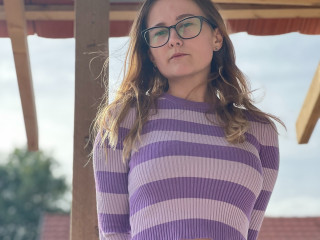  glossybabe18:  Dominant, Fesselspiele, Orgien, Schlucken, Spanking, Swinger