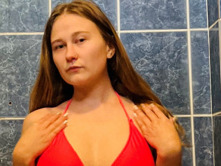  glossybabe18:  Dominant, Fesselspiele, Orgien, Schlucken, Spanking, Swinger - BH-Gr&ouml;sse: D