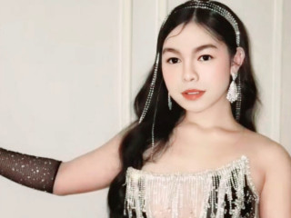  SweetCutieBabyGirl:  Anal-Sex, Natursekt, Piercing, Sexspielzeug - BH-Gr&ouml;sse: 