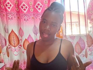 Allicia - Ich bin ein romantisches M&auml;dchen mit sch&uuml;chternen Tr&auml;umen und Hoffnungen.