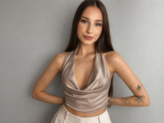EmilyLust - S&uuml;&szlig;es Gesicht, endlose Beine, versauter Verstand ?